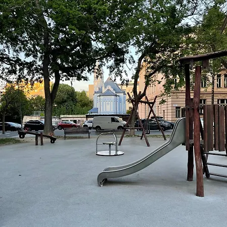 Design Old Town Aprt - Blue Church & Park - Ac Appartamento *