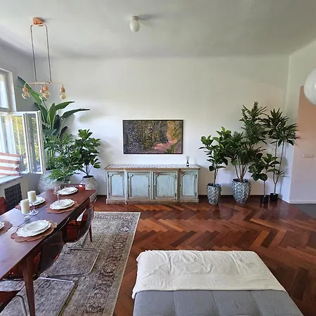 Design Old Town Aprt - Blue Church & Park - Ac