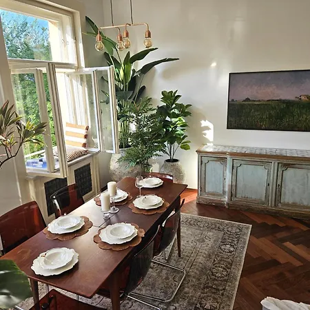 Design Old Town Aprt - Blue Church & Park - Ac Apartman